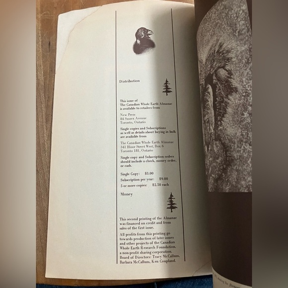 Canadian Whole Earth Almanac Fall 1970 - Picture 4 of 16